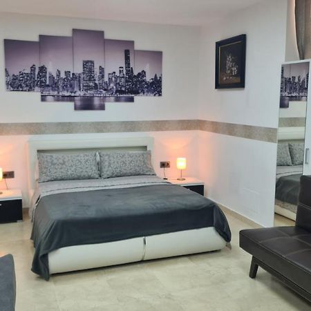 Apartamentos Porvera Jerez Centro Jerez de la Frontera Luaran gambar