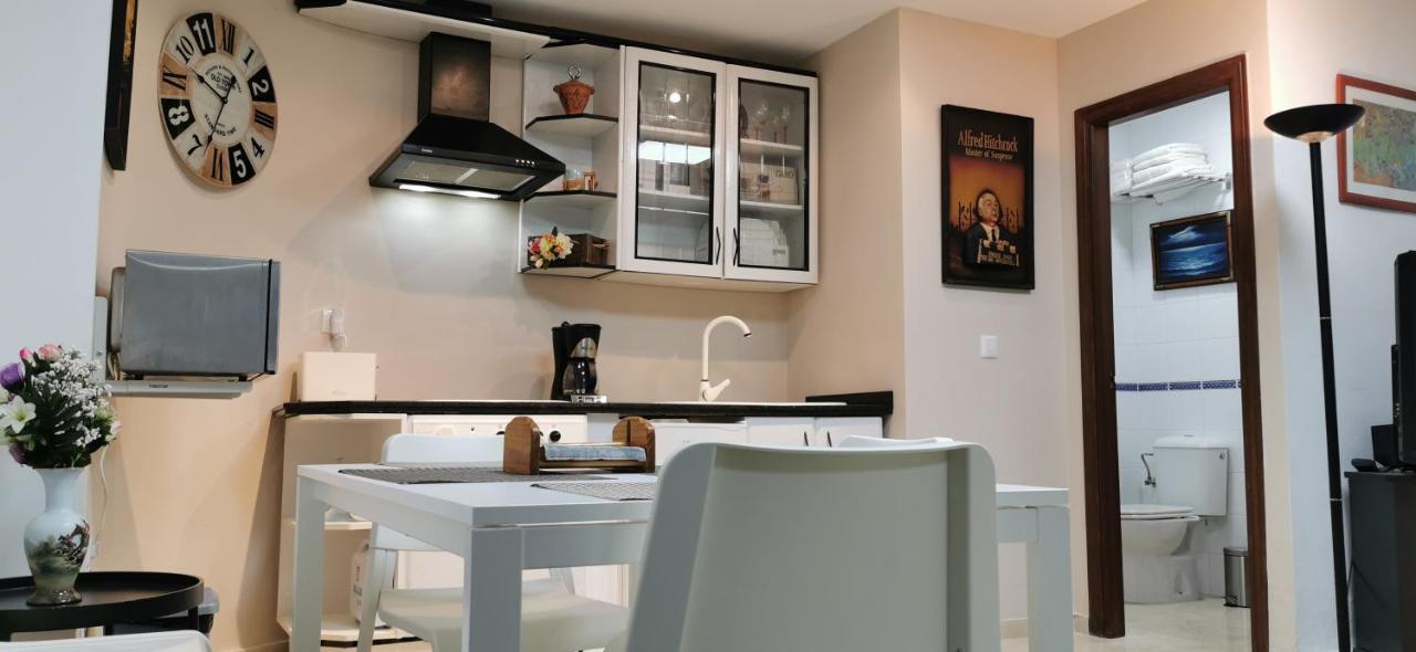 Apartamentos Porvera Jerez Centro Jerez de la Frontera Luaran gambar