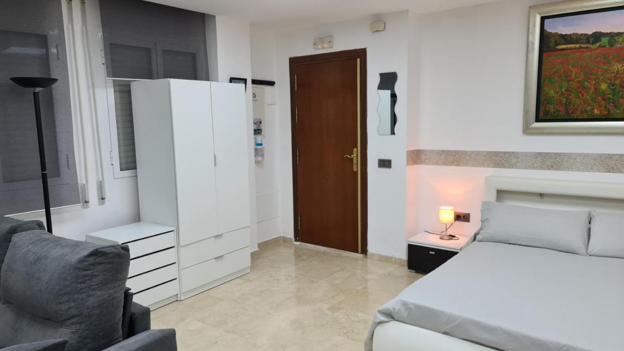 Apartamentos Porvera Jerez Centro Jerez de la Frontera Luaran gambar